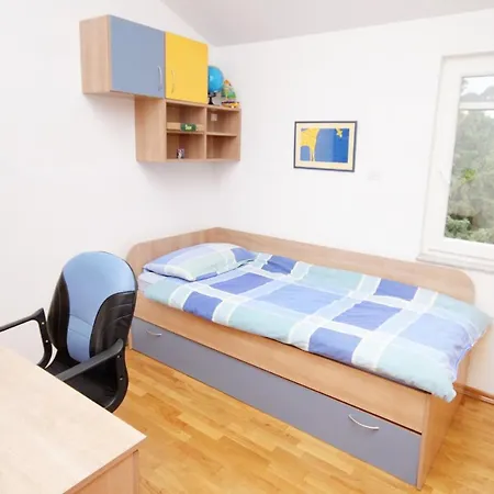 Appartement With A Parking Space - Diklo, - 5782 *